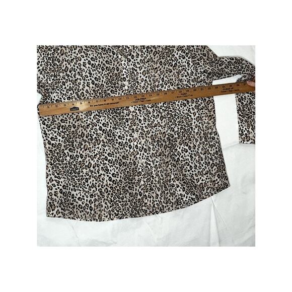 Chico's size 3 top leopard print cream/beige button-up no-iron career, office - Picture 3 of 8